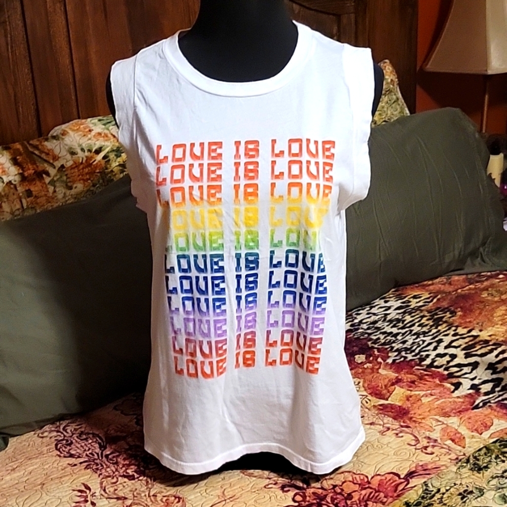 NWOT Love is Love pride Tee